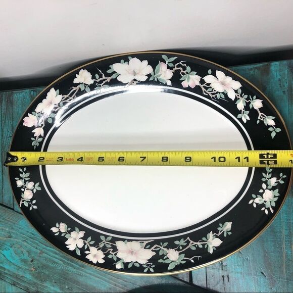 Vintage Royal Doulton serving platter & gravy boat - Picture 8 of 16